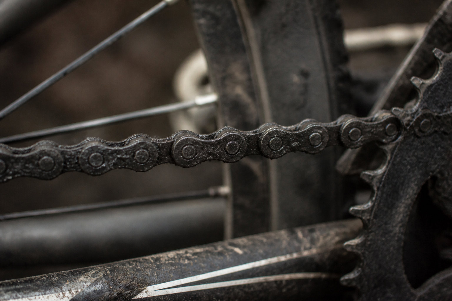 Nettoyer votre chaîne de vélo pour booster sa longévité