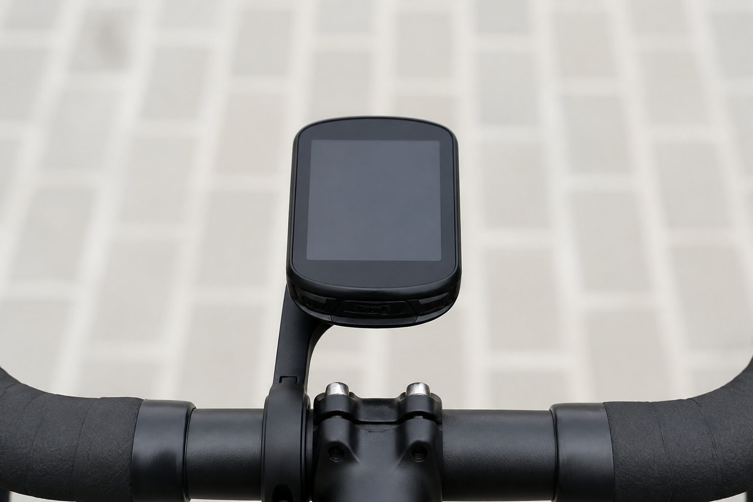 Garmin Edge 840 : l'interface hybride polyvalente